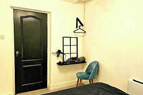 Flat - Sleeps 4 - Wifi