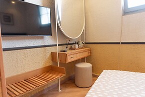 Qara Otel