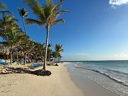 Magic Arena Blanca Beach Suite