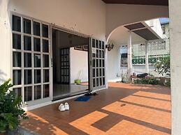 My Home Guesthouse