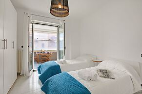 Monopoli Beach House 200 m From the sea