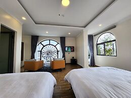 KSol Hotel & Apartment