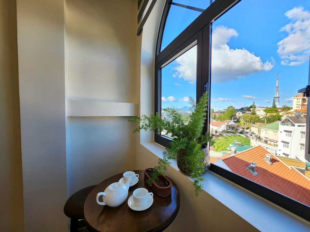 KSol Hotel & Apartment