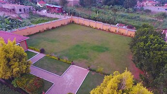 Lucian Cottages