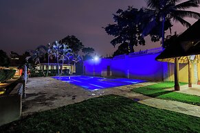 Lucian Cottages