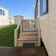 Caravansleeps6-freeparking-quietretreat-nature