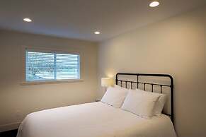 Qualicum Beach Ocean Suites