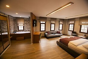 Kervansaray Deluxe Hotel