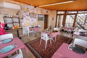 Yellow Stone Suites