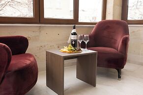 Yellow Stone Suites