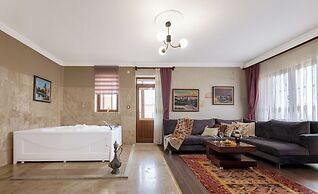 Yellow Stone Suites