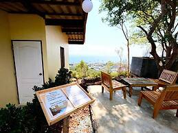 Parinya Hill Homestay & Cafe Koh Larn