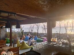 Parinya Hill Homestay & Cafe Koh Larn