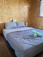 Parinya Hill Homestay & Cafe Koh Larn
