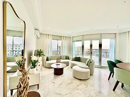The Lake View Spacious With Amazing Terrace
