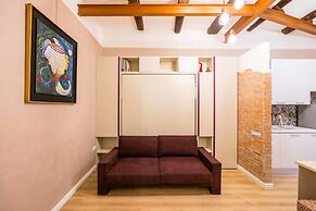 Toledo Warm Renovated Studio