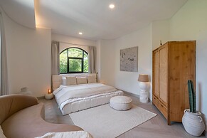Villa Hawk