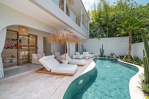 Villa Hawk