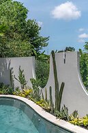 Villa Hawk