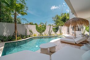 Villa Hawk