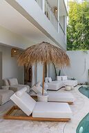 Villa Hawk