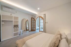 Villa Hawk