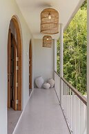 Villa Hawk