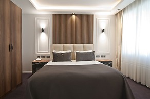 VALIDE RESIDENCE