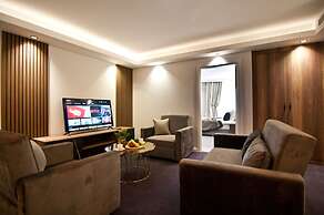 VALIDE RESIDENCE