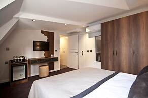 VALIDE RESIDENCE
