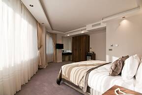 VALIDE RESIDENCE