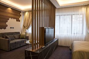 VALIDE RESIDENCE