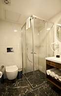 VALIDE RESIDENCE