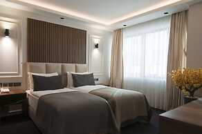 VALIDE RESIDENCE