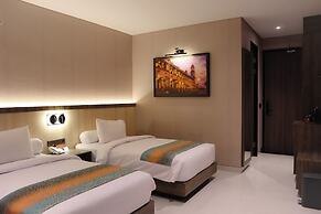 Eno Front One Hotel Semarang