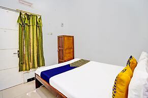 OYO Life 93841 Panorama Dewi