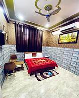 Manali Hotel By GRB