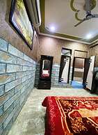 Manali Hotel By GRB