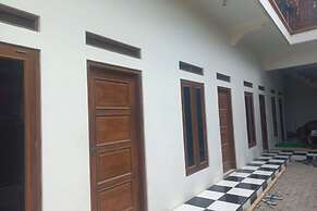 Hotel O Chimi Rumah Kost