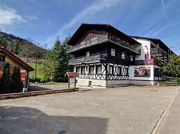 WG-Hostel