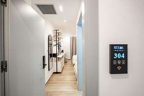 Resol Hotel 2