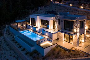 Mandevilla Hillside Luxury Villas