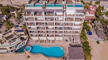 3BD Begati Ocean View Pool Beach Resort