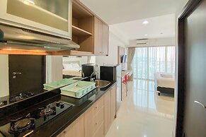 Homey And Nice Studio Tamansari The Hive Apartment