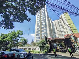 Minimalism Designed 1Br Apartment At Parahyangan Residence