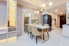 Spacious And Homey 3Br At Sky House Bsd Apartment