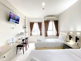 Modern Studio At Elvis Tower Apartment