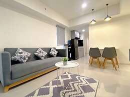Modern Look 2Br Meikarta Apartment