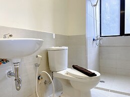 Homey 2Br With Work Space At Meikarta Apartment