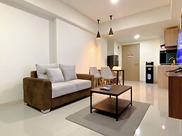 Homey 2Br With Work Space At Meikarta Apartment